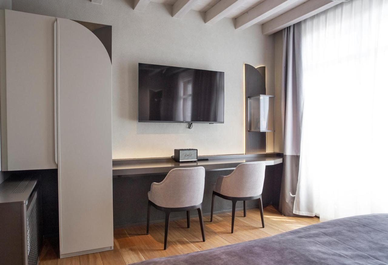 Отель Relais Balcone Di Giulietta Верона Экстерьер фото A room at the hotel